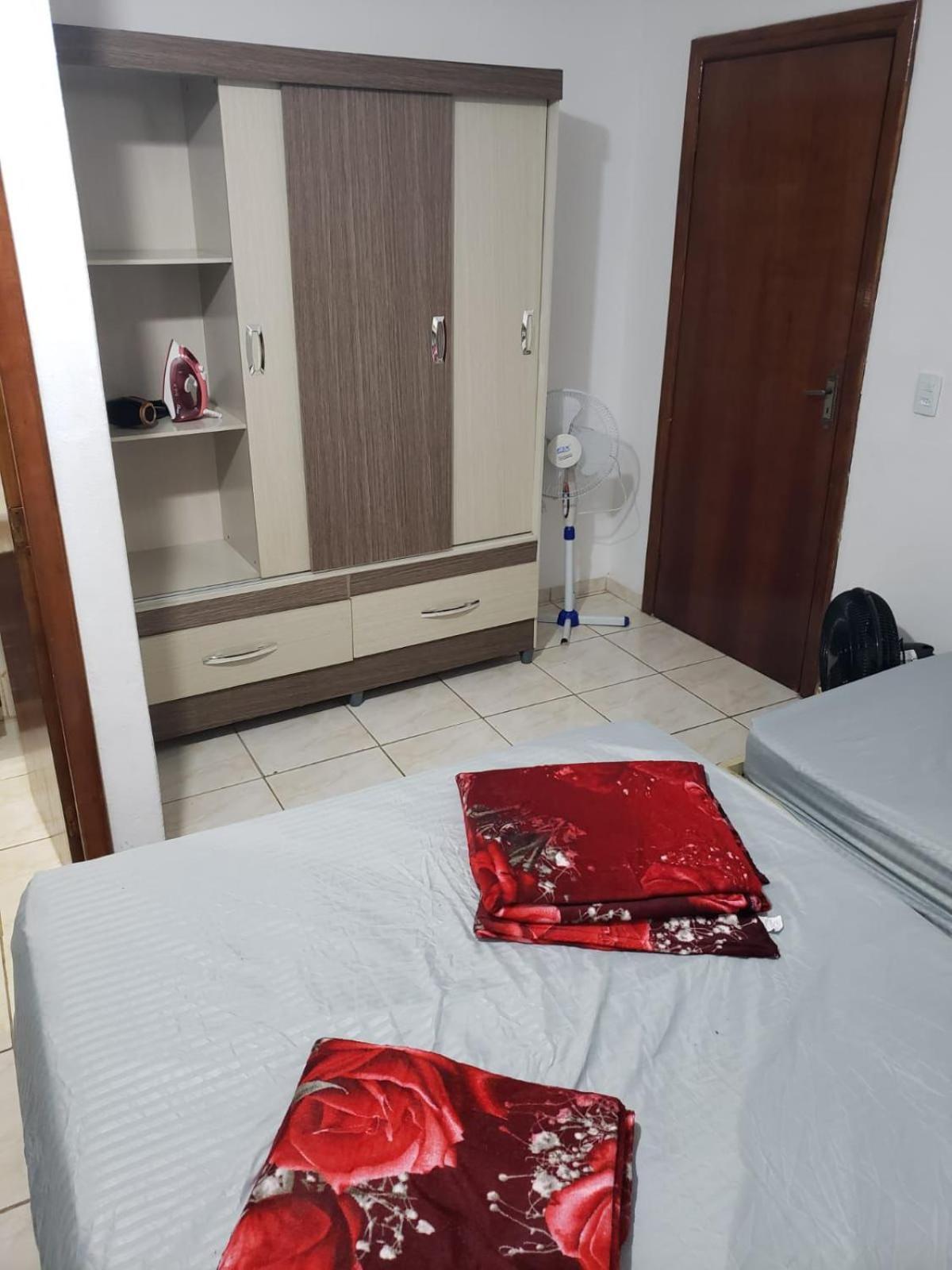 Chacara Charmosa Com Piscina, Campo De Futebol Villa Guaratinguetá Eksteriør billede