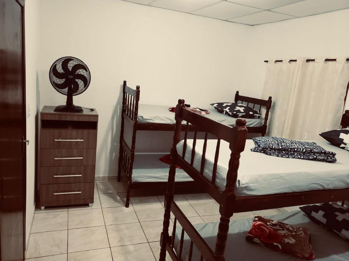 Chacara Charmosa Com Piscina, Campo De Futebol Villa Guaratinguetá Eksteriør billede