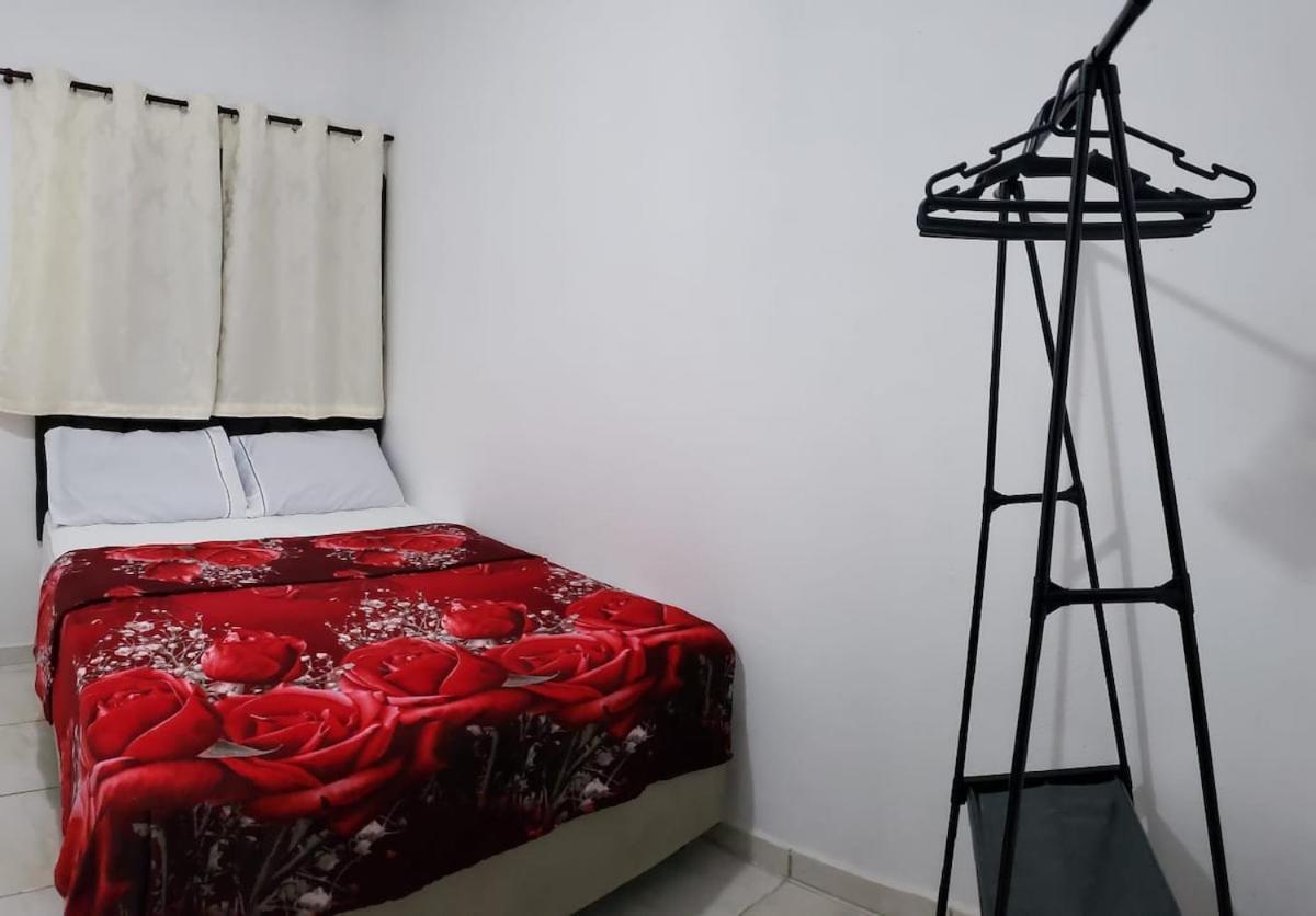 Chacara Charmosa Com Piscina, Campo De Futebol Villa Guaratinguetá Eksteriør billede