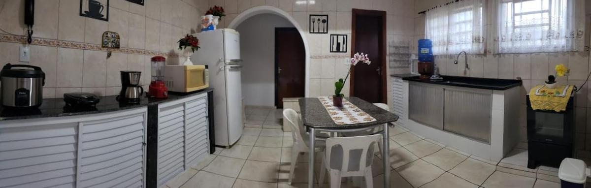 Chacara Charmosa Com Piscina, Campo De Futebol Villa Guaratinguetá Eksteriør billede